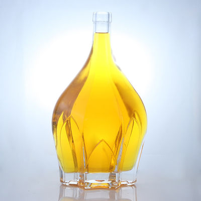 Bouteille à alcool à vis de verre à vis en relief pour whisky vodka tequila gin rum