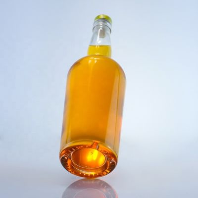 Bouteille de verre Valiant de 750 ml pour la bière en verre transparent