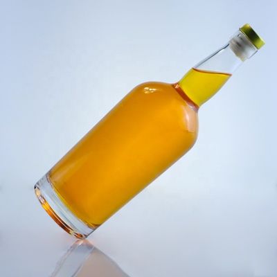 Bouteille de verre Valiant de 750 ml pour la bière en verre transparent