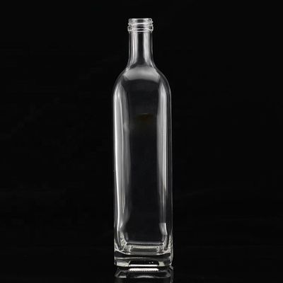 Bouteille en verre carré de 500 ml d'huile d'olive extra vierge avec manipulation de surface personnalisée