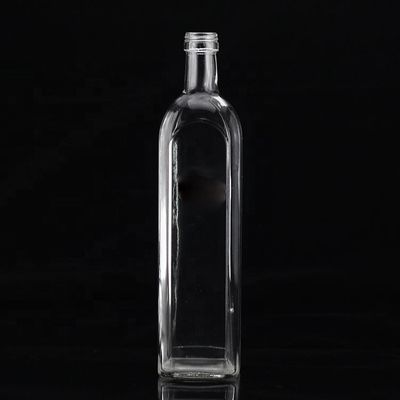 Bouteille en verre carré de 500 ml d'huile d'olive extra vierge avec manipulation de surface personnalisée