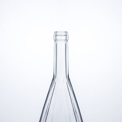 Emballage de bouteille en verre pour alcool Brandy Vodka Whisky Gin Rum 700 ml 750 ml Conception personnalisée