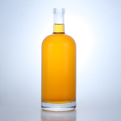 500 ml 700 ml Bouteille en verre de liqueur transparente en forme populaire pour le Whisky Rum Gin Brandy
