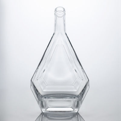 Emballage de bouteille en verre pour alcool Brandy Vodka Whisky Gin Rum 700 ml 750 ml Conception personnalisée