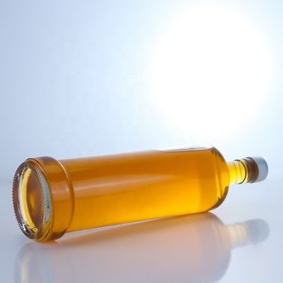Bouteille en verre de whisky de 750 ml de conception personnalisée avec matériau et couleur claire ou personnalisée