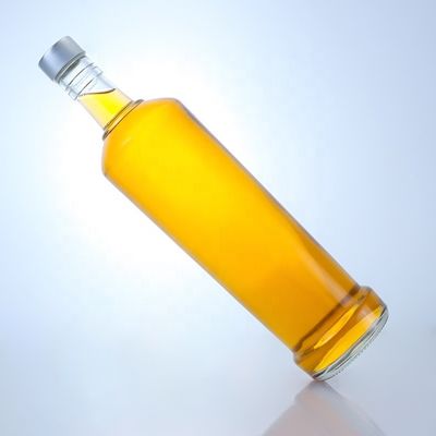 Bouteille en verre de whisky de 750 ml de conception personnalisée avec matériau et couleur claire ou personnalisée