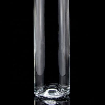 Bouteille en verre de 750 ml avec bouchon à vis
