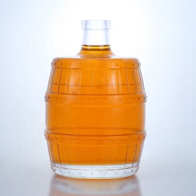 700 ml 750 ml bouteille en verre en forme spéciale pour le whisky Tequila Brandy Rum Gin Collier en verre