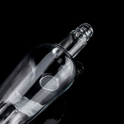 500ml700ml750ml Bouteille de whisky clair avec un design unique en verre Super Flint