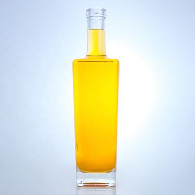 Logo du client acceptable Bouteille en verre de luxe pour vodka Whisky Tequila Gin Brandy