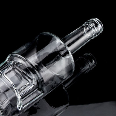 Matériau du collier Bouteille de vodka en verre 500ml700ml pour l'industrie de la fabrication de liqueurs