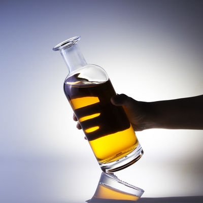 Bouteille vide en verre transparent lisse Bouteilles de vodka de 1 litre personnalisables et durables