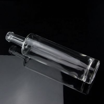 Conception unique 750ml Long Neck Bouteille de verre de vodka vide avec bouchon à vis Super Flint Glass