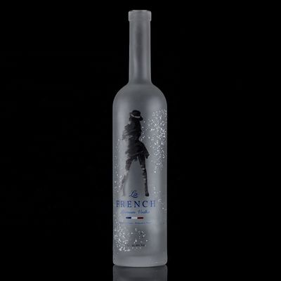 Bouteille en verre de vodka glacée en forme classique de 700 ml à 750 ml pour emballage de boissons