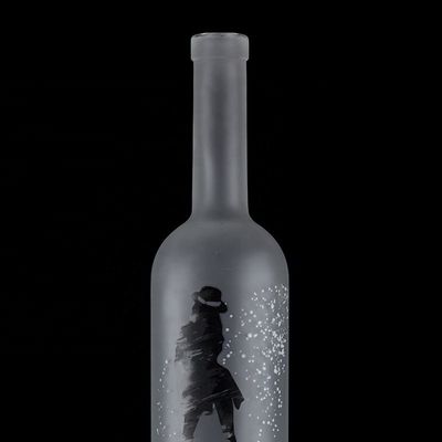 Bouteille en verre de vodka glacée en forme classique de 700 ml à 750 ml pour emballage de boissons