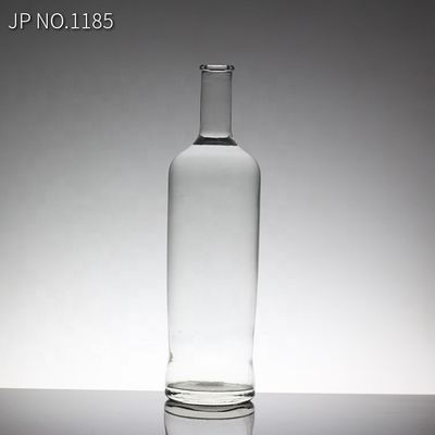 800ml 1000ml 3000ml Bouteille en verre de whisky de grande capacité Bouteille d'eau en verre carrée de 500ml