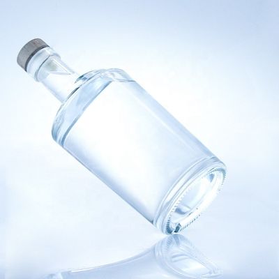 Matériau du collier 750 ml bouteilles en verre en forme de torsion pour le nettoyage ou la personnalisation