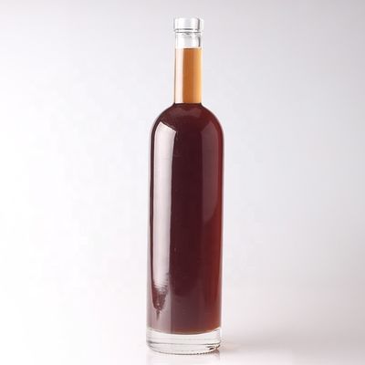 750 ml Bouteille de vodka en verre de forme ronde avec bouchon de liège et surface de manutention personnalisée