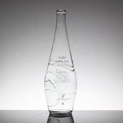 Bouteille d'eau en verre de 500 ml pour boissons douces avec conception transparente et couvercle à vis
