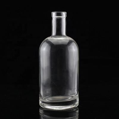 Bouteille en verre transparent avec un cou court et un corps gras 500 ml 750 ml