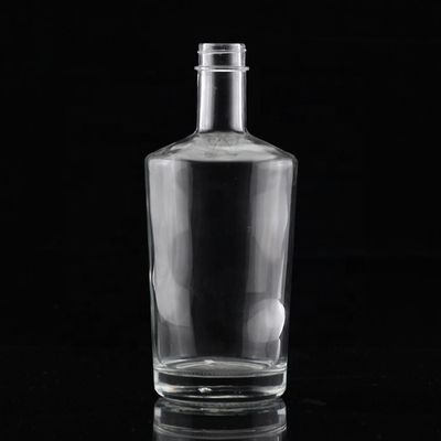 Bouteille en verre transparent avec un cou court et un corps gras 500 ml 750 ml