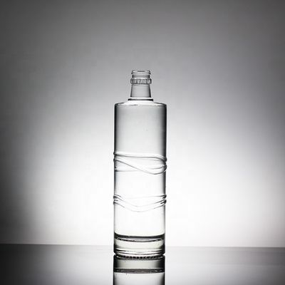 Bouteille en verre d'eau minérale de 750 ml avec bouchon à vis type de scellement pour l'eau bénite