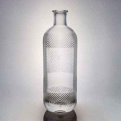 Bouteille de verre à rayures uniques pour vodka gin whisky rhum vin bouchon 500 ml 700 ml 750 ml