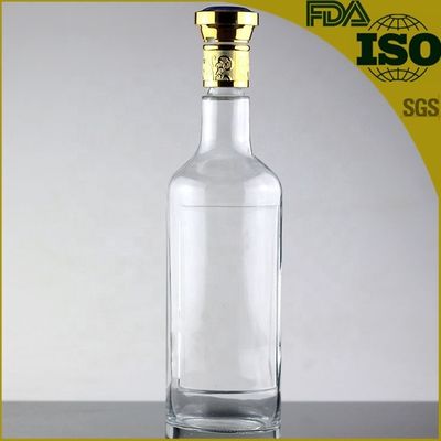 Whisky Vodka Matériau en verre 700 ml Bouteille de 1000 ml avec couvercle métallique et de qualité supérieure
