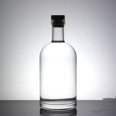 Whisky Vodka Matériau en verre 700 ml Bouteille de 1000 ml avec couvercle métallique et de qualité supérieure