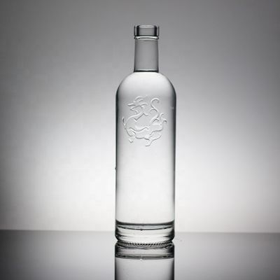 Matériau du collier verre 700 ml 750 ml bouteille de vin à la mode pour les boissons alcoolisées
