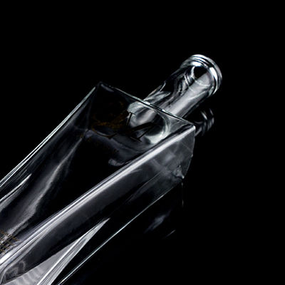 Bouteille de vodka et de liqueur de design exquis Bouteille de verre de 750 ml avec liège