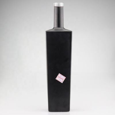 750 ml de verre noir brillant Vodka Bouteilles peintes Impression à écran Gin Fermeture Bouteille d'alcool