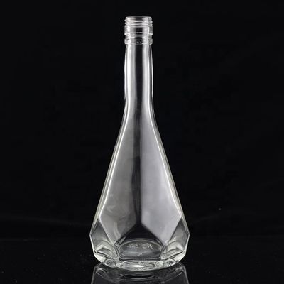 750 ml de forme de coupe conception unique bouteille de verre Spirits Fabriqué par pour sur mesure