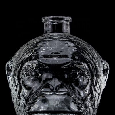 Conception unique 500 ml 750 ml Bouteille en verre en forme de tête de singe pour la vodka Liqueur avec liège