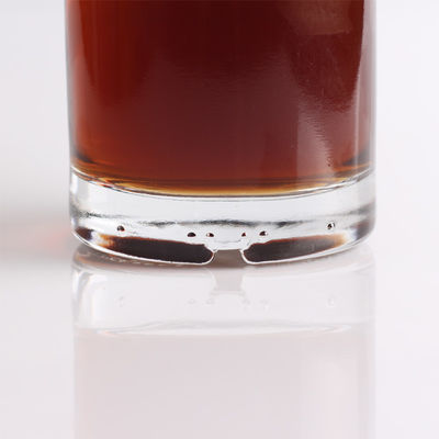 Des bouteilles de vin blanc en verre transparent de 75 cl avec liège uniques et abordables
