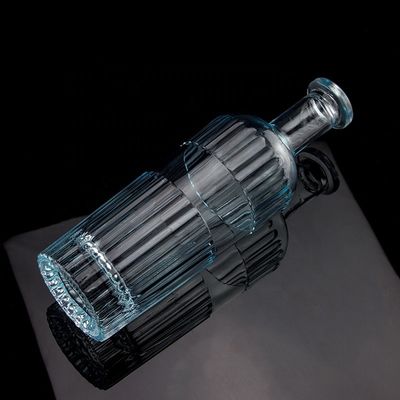 Bottle de vodka avec couvercle en verre transparent