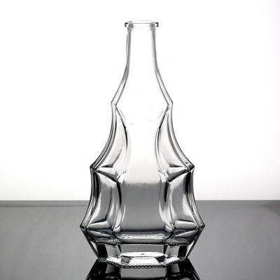 Bouteille en verre en forme de cœur sur mesure avec un design unique