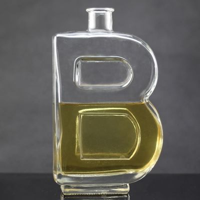 Matériau de base Bouteille en verre avec une forme de lettre unique et un bouchon en liège