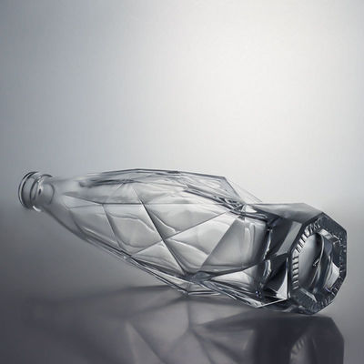 Bouteille en verre gravée de l'industrie des boissons avec bouchon de liqueur élégant et durable