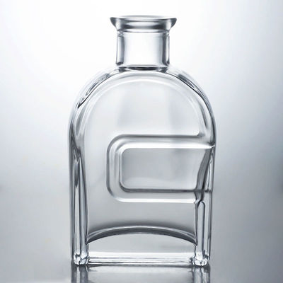 Bouteille en verre Squircle personnalisée pour le gin, le rhum, le cognac, la vodka et le bouchon de liège
