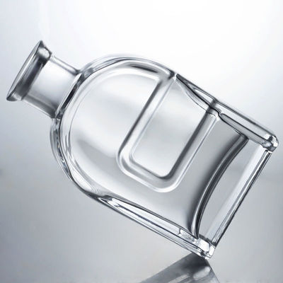 Bouteille en verre Squircle personnalisée pour le gin, le rhum, le cognac, la vodka et le bouchon de liège