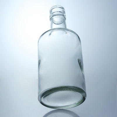 Bouteille à alcool en verre à capuche personnalisée à col long pour le tour à vis de gin vodka brandy forme personnalisée