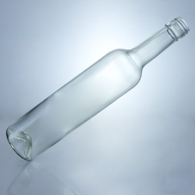 Bouteille en verre de 500 ml pour whisky gin rhum vodka surface décal manipulation et vis