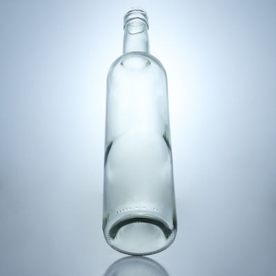 Bouteille en verre de 500 ml pour whisky gin rhum vodka surface décal manipulation et vis
