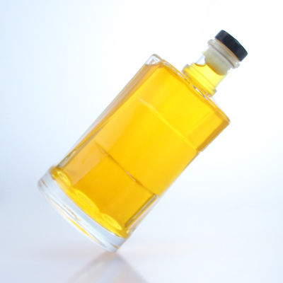 Bouteille en verre clair avec liège pour le whisky Vodka Tequila Gin Rum