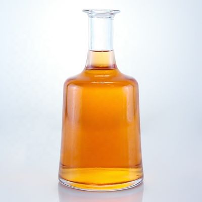 2023 Bouteille transparente Bouteilles en verre de boissons avec matériau de base congelé Logo personnalisé