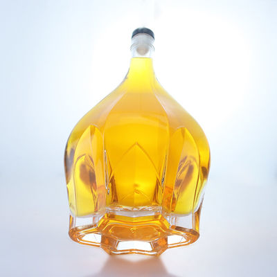 Bouteille à alcool à vis de verre à vis en relief pour whisky vodka tequila gin rum