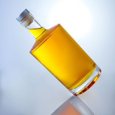 Bouteille en verre de forme populaire pour vodka whisky rhum tequila gin fait