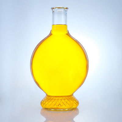 Bouteille en verre à bouchon de type liège pour le rhum, la vodka, le whisky, la tequila et le gin personnalisables