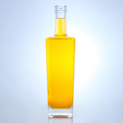 750 ml bouteille de verre en forme de forme personnalisée pour les spiritueux pour le cognac Vodka Whisky haut de liège en forme carrée